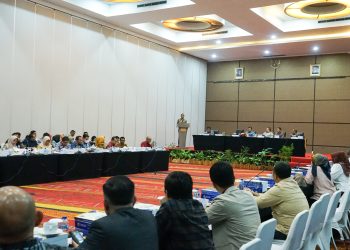 DPRD dengan TAPD Kabupaten Solok Bahas Ranperda APBD Tahun Anggaran 2025