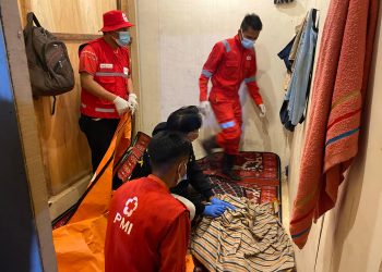 Evakuasi Jenazah di Jalan Syekh Ibrahim Musa Bukittinggi, Penyebab Kematian Masih Misterius