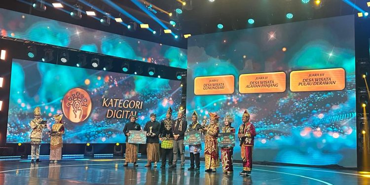 Desa Wisata Danau Diatas Alahan Panjang Juara II ADWI Kategori Digital dari Kemenpar RI