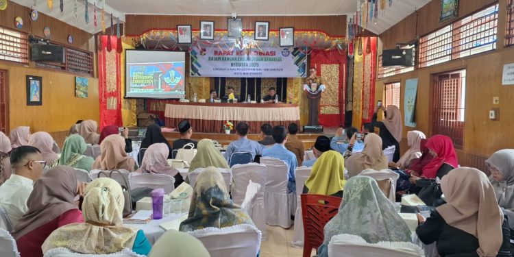 Rakor Evaluasi dan Strategi Kegiatan Disdikbud Bukittinggi di Akhir Tahun 2024