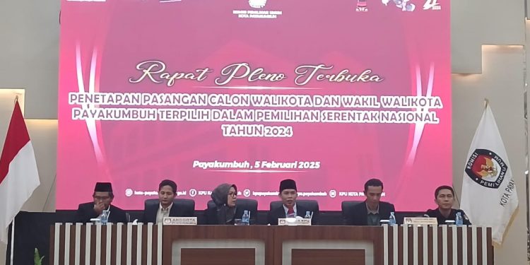 KPU Payakumbuh Tetapkan Zulmaita-Om Zet Sebagai Walikota dan Wakil Walikota Terpilih