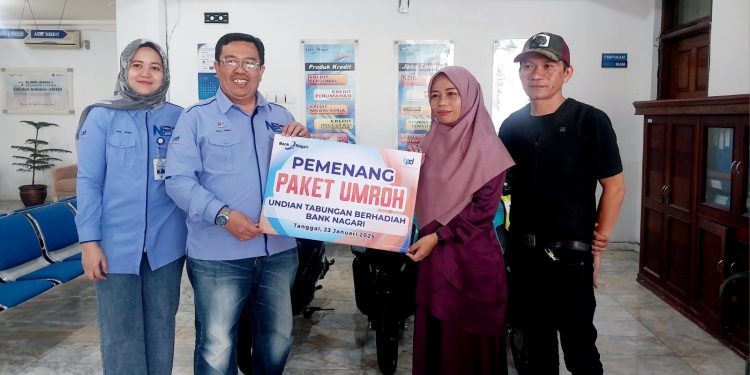 Bank Nagari Cabang Bukittinggi Salurkan Paket Umroh Gratis, Meriati: Ini Adalah Berkah Tak Terhingga
