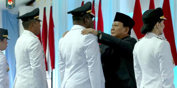 Dilantik Presiden, Ramlan – Ibnu Resmi Pimpin Bukittinggi