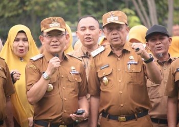 Wali Kota Zulmaeta Pimpin Apel Perdana di Balai Kota Payakumbuh