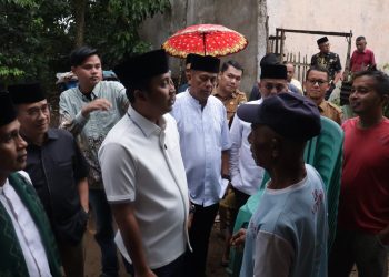 Wawako Payakumbuh dan Wagub Sumbar Serahkan Bantuan Rumah Layak Huni