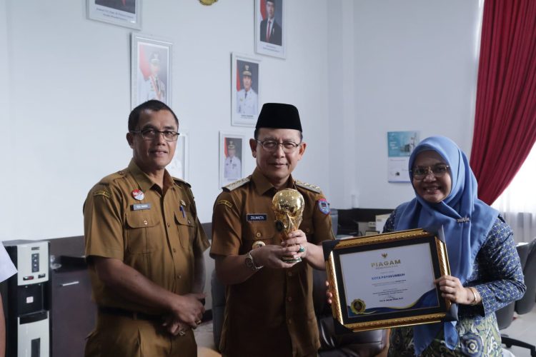 Wali Kota Payakumbuh Dorong Seluruh Warga Terdaftar dalam Program JKN