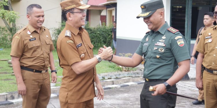 Wali Kota Payakumbuh Jalin Sinergi dengan Kodim 0306/50 Kota untuk Pembangunan dan Keamanan