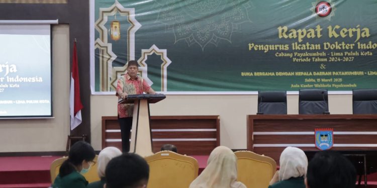 Pemko Payakumbuh Dukung Peningkatan Layanan Kesehatan, Wawako Hadiri Raker IDI Paliko
