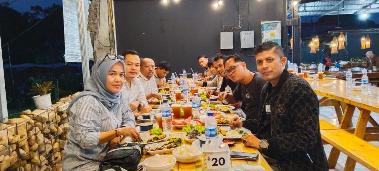 Zeki Dt. Paduko Sati Marajo Gelar Silaturahmi dan Buka Puasa Bersama Wartawan Luak 50