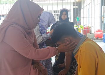 Moment sungkeman warga binaan di hari raya idul fitri 1446 Hijriah.