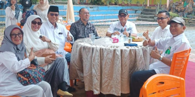 Irfendi Arbi : Halal bihalal Alumni SMA negeri 2 Payakumbuh Sukses