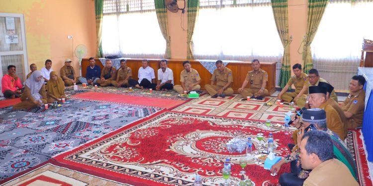 Wawako Payakumbuh Tekankan Pentingnya Pengelolaan Sampah saat Halal Bihalal di Kecamatan Payakumbuh Timur