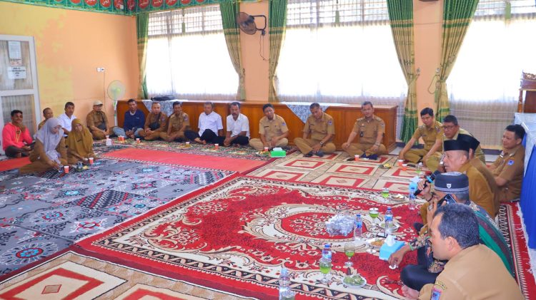 Wawako Payakumbuh Tekankan Pentingnya Pengelolaan Sampah saat Halal Bihalal di Kecamatan Payakumbuh Timur