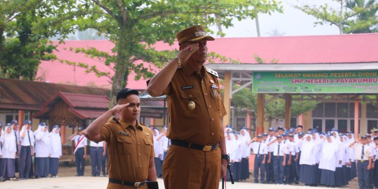 Wawako Elzadaswarman Ajak Siswa SMPN 8 Payakumbuh Terapkan Pola Hidup Bersih dan Sehat