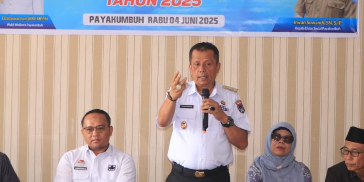 Pemko Payakumbuh Salurkan Bantuan Sosial untuk 119 KPM WRSE di Lima Kecamatan