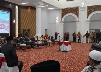 Rismal Hadi Resmi Dilantik Sebagai Sekda Bukittinggi