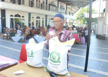 Pemko Payakumbuh Salurkan Cadangan Beras Pemerintah(CBP) Bersama Badan Pangan Nasional