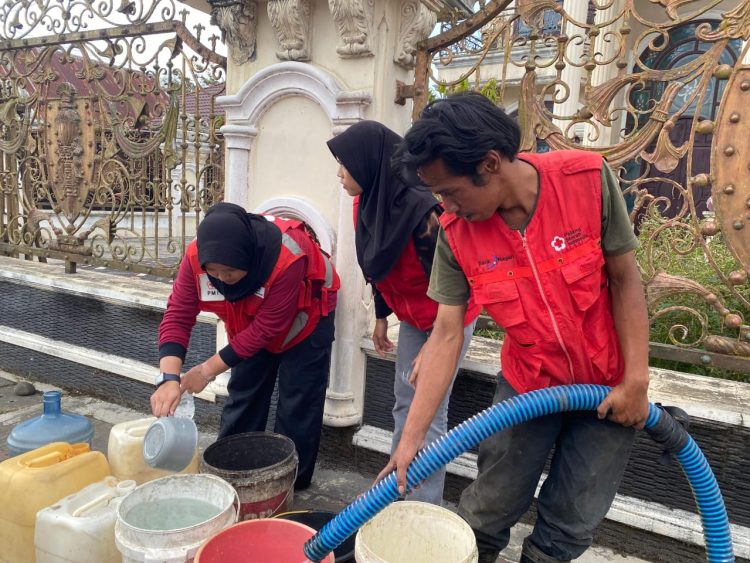 Berbuat Tanpa Batas, PMI Bukittinggi Tampil sebagai Penolong di Tengah Krisis