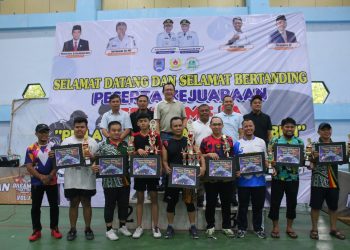 Zulmaeta Resmi Tutup Kejuaraan Tenis Meja Piala Walikota Di Gor Nan Ampek