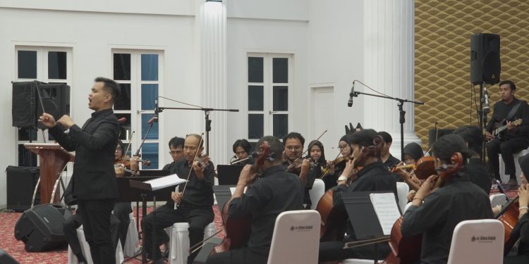 Rumah Dinas Wako Bergema Bersama Bukittinggi Oechestra