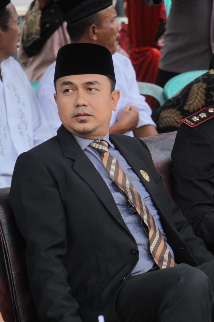DENI ASRA : TIDAK BENAR KETUA FRAKSI GERINDRA BERBUAT MESUM