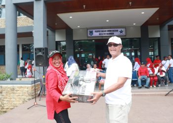 ASN Se Kota Payakumbuh Rayakan Hari Kemerdekaan RI Ke-80 Di Bukik Sibaluik