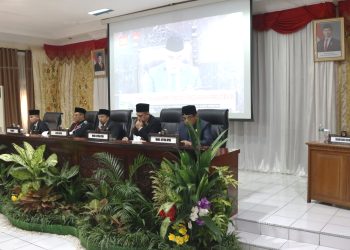 Wali Kota dan DPRD Bukittinggi Ikuti Siaran Langsung Pidato Kenegaraan Presiden RI