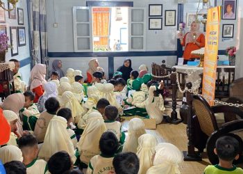 Rumah Kelahiran Bung Hatta Jadi Kelas Inspirasi Bagi Siswa TK Aisiyah 1 Bukittinggi