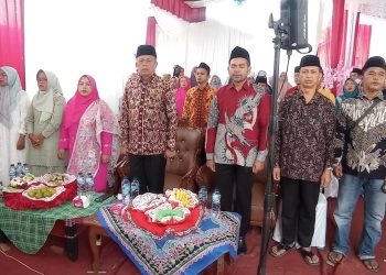 Wakil Ketua DPRD Kota Payakumbuh Hurisna Jamhur Hadiri Khatam Alquran Musholla Ilham Koto Panjang