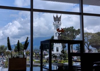 Wali Kota Kukuhkan 24 Pejabat Eselon III dan IV Pemko Bukittinggi