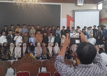 Wali Kota Absen, Simposium “Bukittinggi Kota Istimewa” Tetap Menggelora