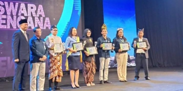 Mantan Panglima TNI Jenderal Andika Perkasa Ucapkan Selamat, Reporter RRI Bukittinggi Raih Anugerah Nasional