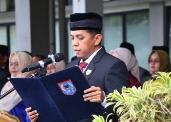 Ketua DPRD Payakumbuh Wirman Putra Membacakan Naskah Ikrar Kesetiaan kepada Pancasila Dalam Peringatan Hari Kesaktian Pancasila