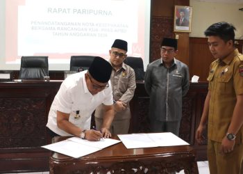 Walikota Bukittinggi Tandatangani Nota Kesepakatan KUA–PPAS 2026