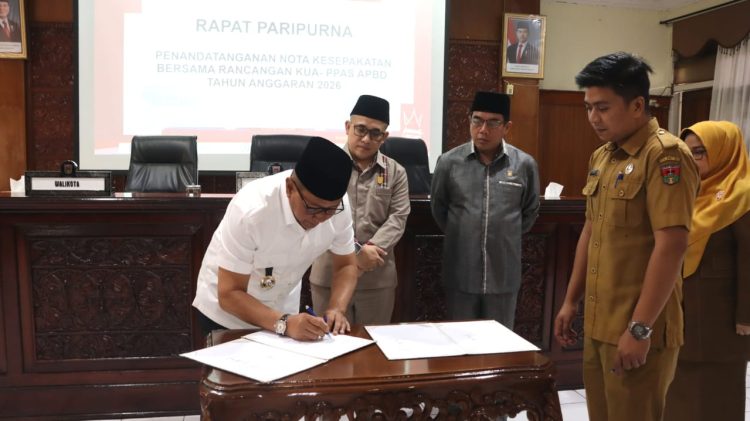 Walikota Bukittinggi Tandatangani Nota Kesepakatan KUA–PPAS 2026