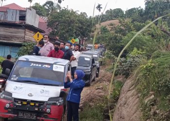 Rombongan Unit BRI Kerahkan Sejumlah Kendaraan Salurkan Bantuan di Salareh Aia