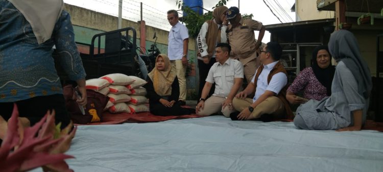 Partai Gerindra Salurkan Bantuan Korban Longsor di Bibir Ngarai Sisnok