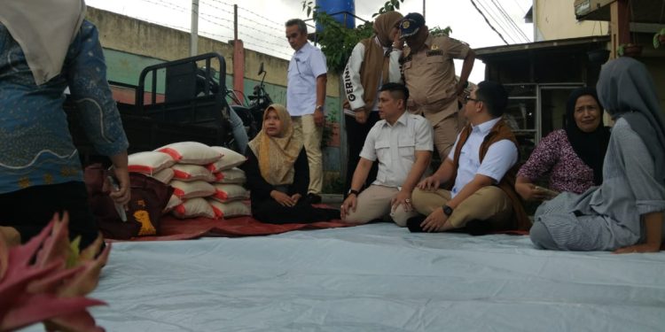 Partai Gerindra Salurkan Bantuan Korban Longsor di Bibir Ngarai Sisnok
