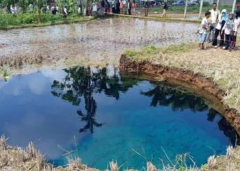Tanah Terus Bergerak Ahli Sarankan Sinkhole Segera di Tutup