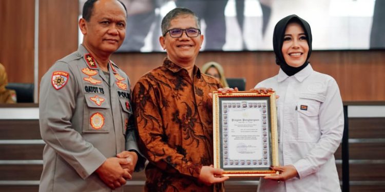 Peringati Hardiknas 2026, Stafsus Menteri ATR/BPN Rezka Oktoberia Apresiasi Gebrakan Kapolda Sumbar di Kampus UIN IB