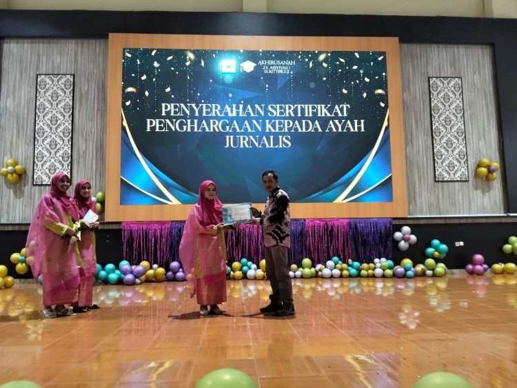 Wartawan Bukittinggi Terima Penghargaan, Kolaborasi Pendidikan dan Media Tuai Apresiasi