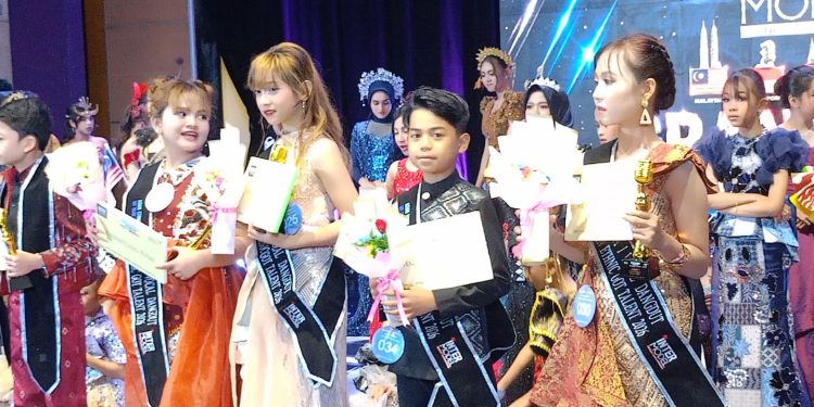 PUTRA LIMA PULUH KOTA HARUMKAN NAMA SUMATERA BARAT DAN INDONESIA DI AJANG INTERNASIONAL