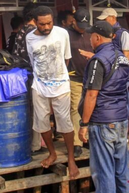 6 WN Papua Nugini Ditangkap saat Grebek Narkoba Jayapura