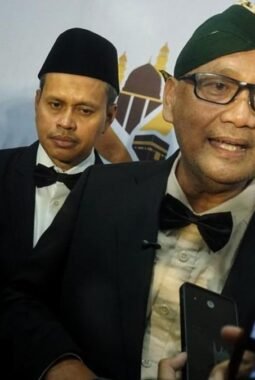 Dua Anak Menhaj Mundur dari Posisi Tenaga Ahli